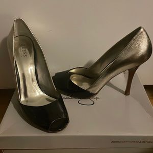 3.5 inch guess peep toe pump